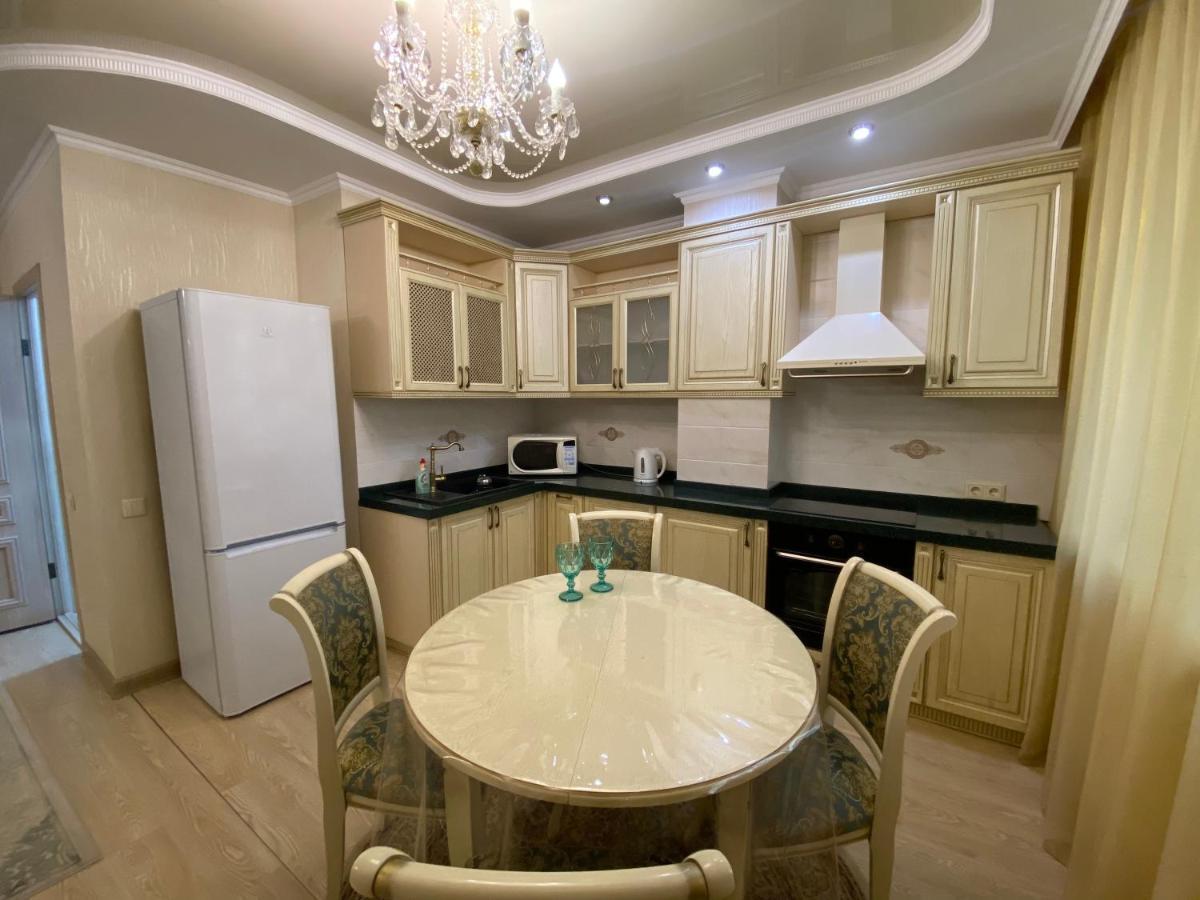 Luxury Apartment Near The Shopping Center Qazaqstan Asztana Kültér fotó